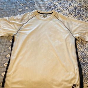 Nike men’s shirt